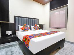 Hotel Gulshan Grand in Mumbai