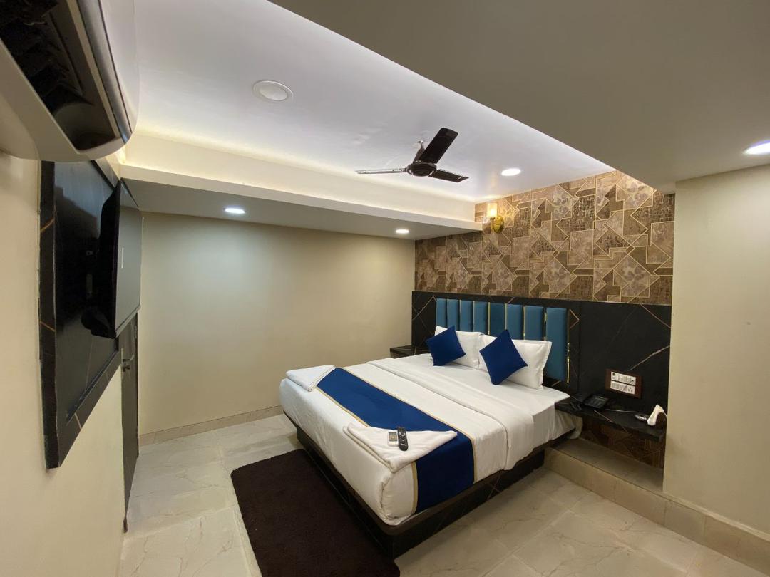 Hotel 97 Inn in Mumbai