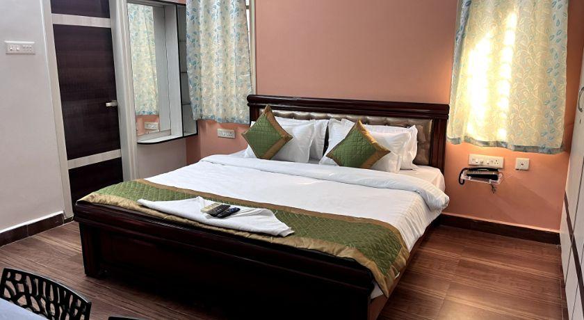 Golden Leaf Hotel in Hyderabad
