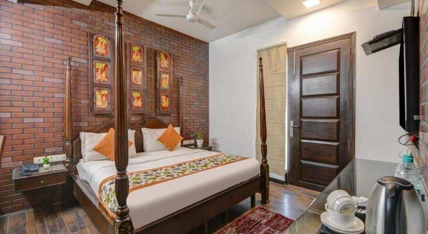 Qotel Signature Lavish Inn in Delhi