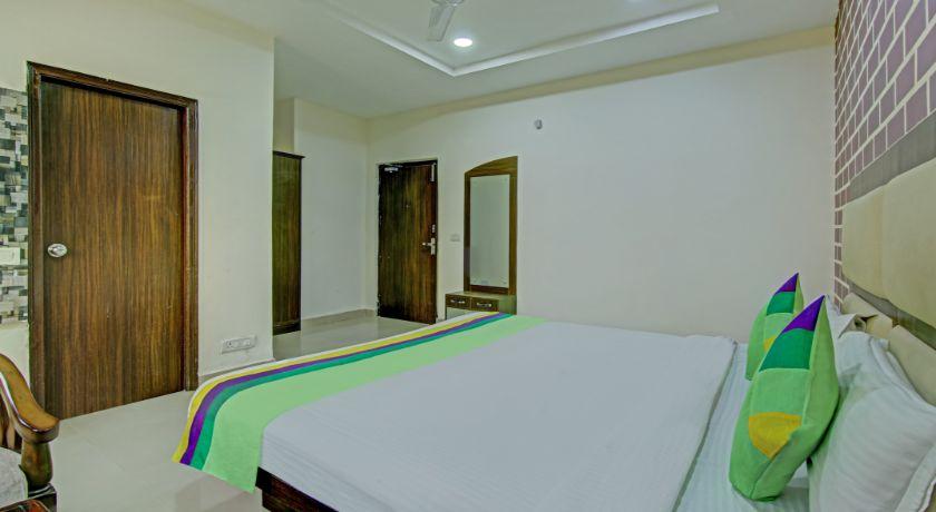 Hotel The Benz in Mohali
