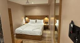 Hotel Embrace Inn in Mumbai