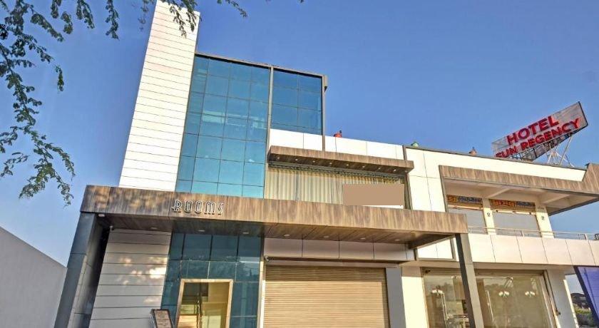 Hotel Fun Regency in Ahmedabad
