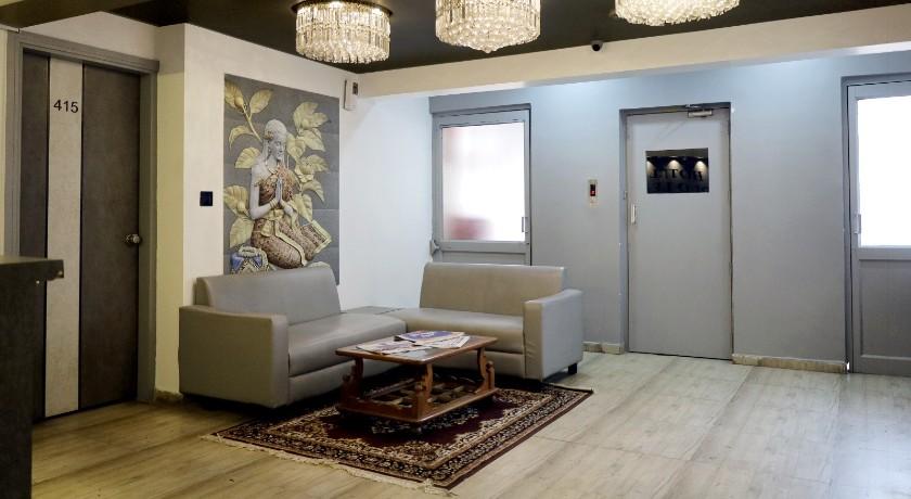 Hotel Gold Leaf in Ahmedabad