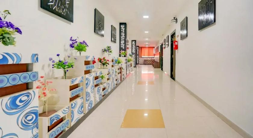 Hotel Ayaansh in Vadodara