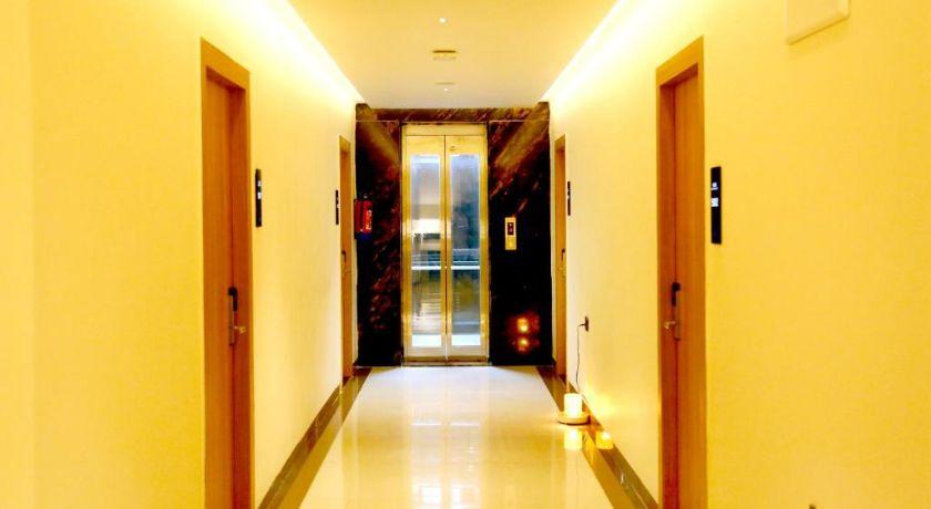Oak Business Hotel in Hyderabad