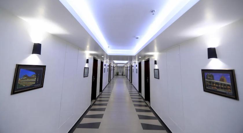 Apricot Hotel in Ahmedabad