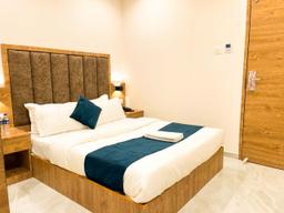 Hotel Grand Executive in Mumbai