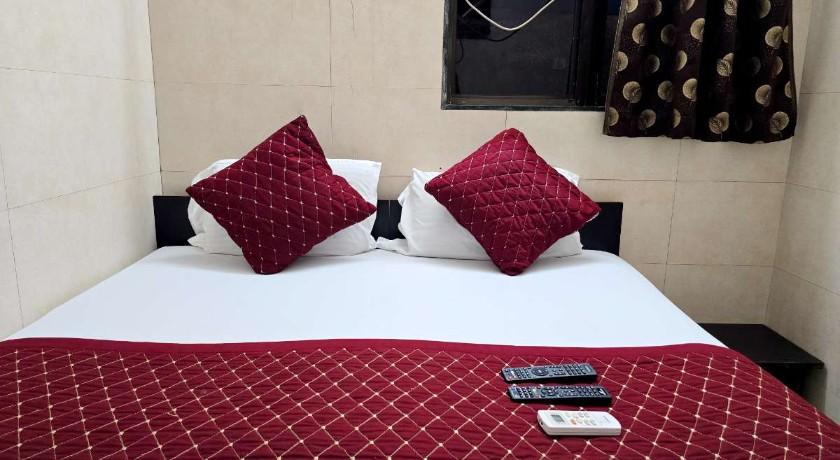 Hotel Kamal in Mumbai