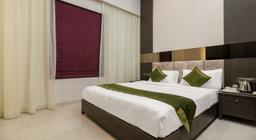 Hotel Oyster Suite in Mumbai
