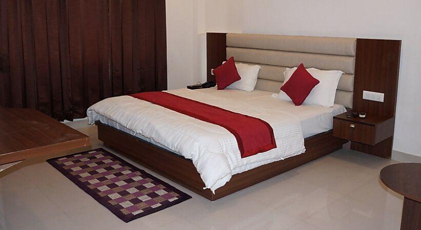 Hotel Aakash Residency in Dehradun