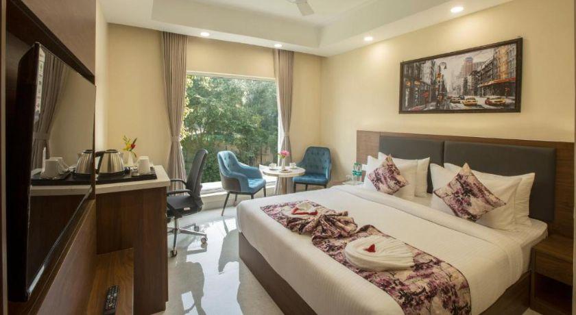 Hotel Luxe Opera NH8 in Delhi