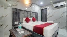Hotel Lake Site in Mumbai