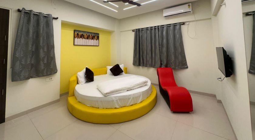 Yellow House in Pune