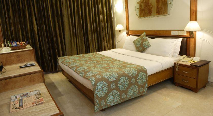 Hotel Regal Enclave in Mumbai