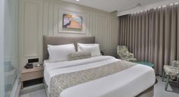 Hotel The Grand Suites in Ahmedabad