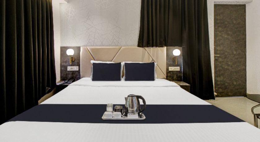 Hotel Lake View Royal in Kolkata