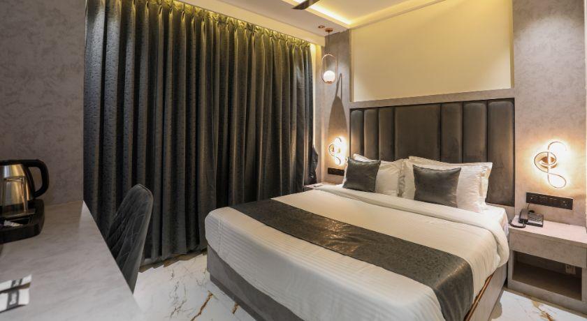 Hotel Windsor Castle in Mumbai