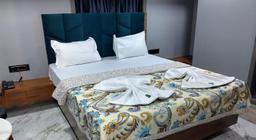 Hotel Aqua Highway Residency in Mumbai