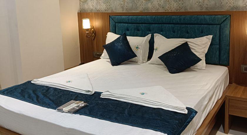 Hotel Status Residency in Navi Mumbai