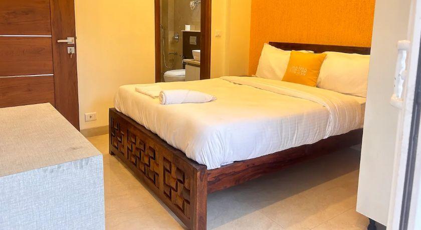 Hotel Lime Tree 1BHK Apartment Near Medanta in Gurgaon