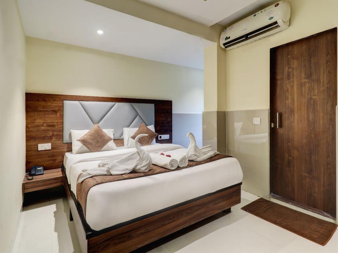 New Hotel Parimeet in Navi Mumbai