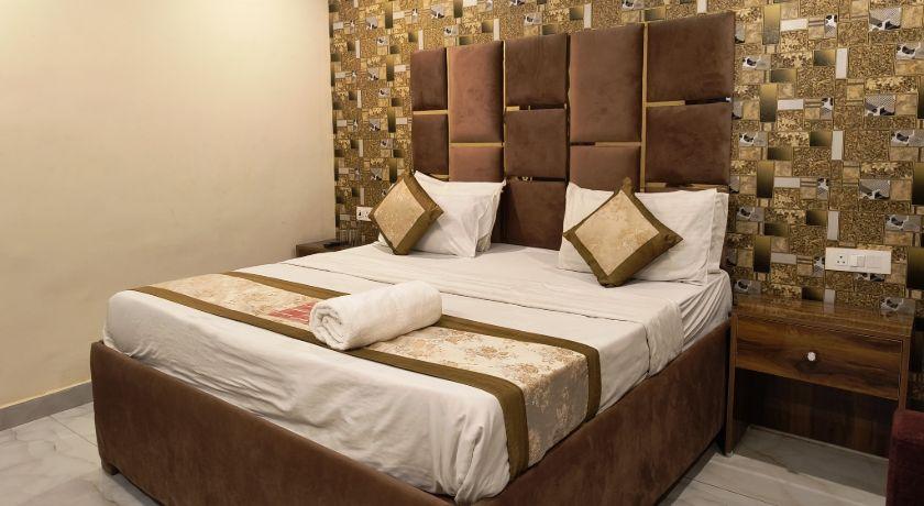 Hotel Kaushambi Grand in Ghaziabad
