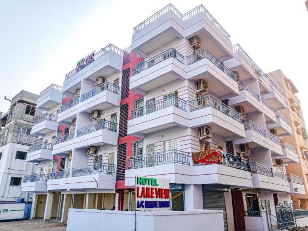 Hotel Lake View in Pune