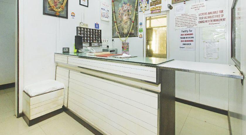 Milan Guest House in Mumbai