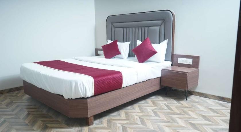 Hotel Regency in Vasai Virar
