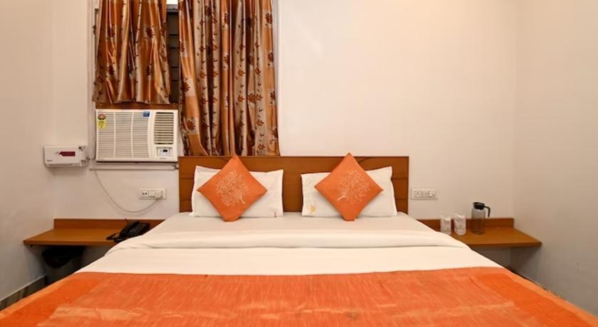 Hotel Golden Plaza in Navi Mumbai