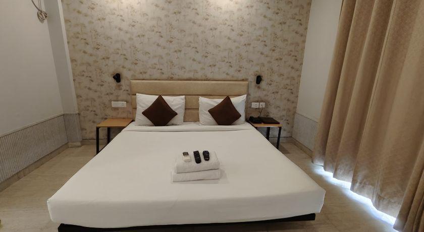 Hotel Aadat Residency in Gurgaon