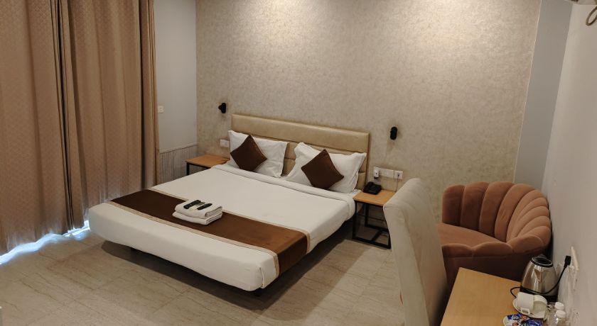 Hotel Aadat Residency in Gurgaon