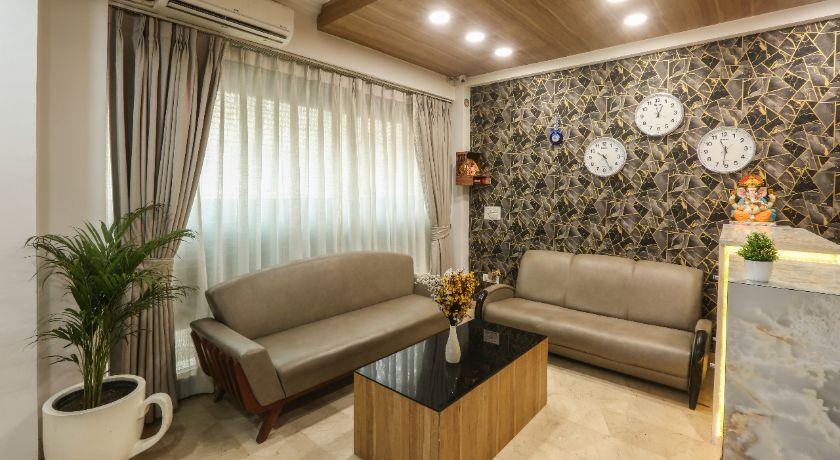 Hotel Emerald Suites in Noida
