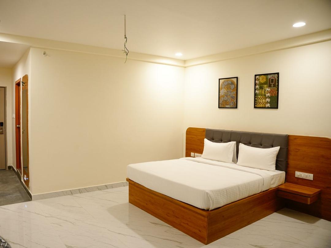 Lemonridge Hotels IDPL Balanagar in Hyderabad