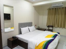 Hotel Lexus.5 in Mumbai