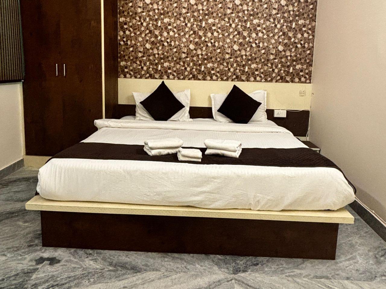 Gulab Niwas by Living Hub in Jaipur