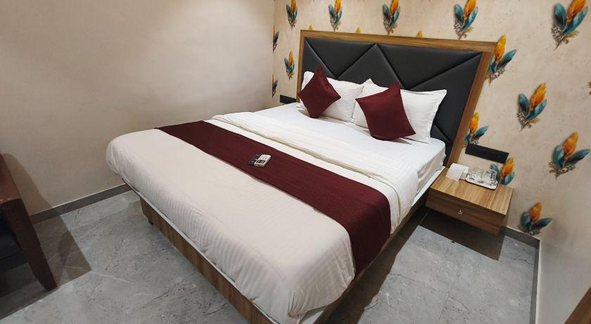 Hotel Golden Tree in Mumbai