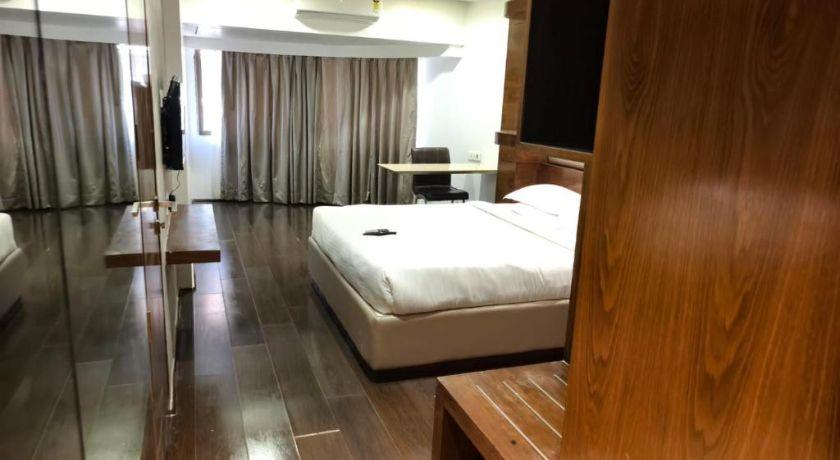 Hotel Dakshin Grandeur in Panvel