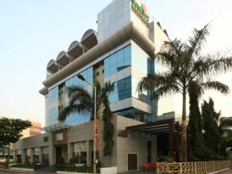Hotel Suncity Premiere in Mumbai