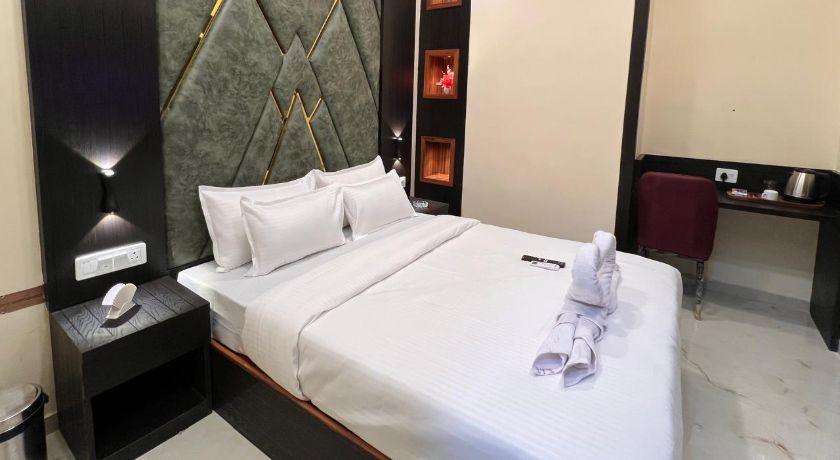 Hotel Sky Line Suites in Mumbai