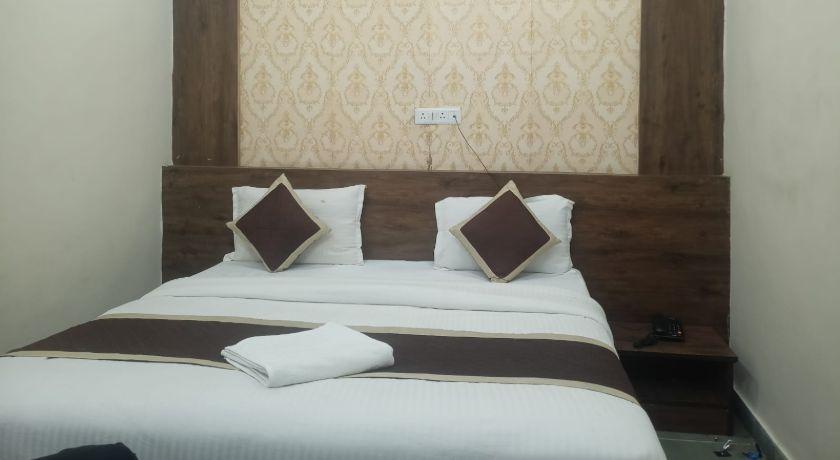 Hotel Lux Inn in Udaipur