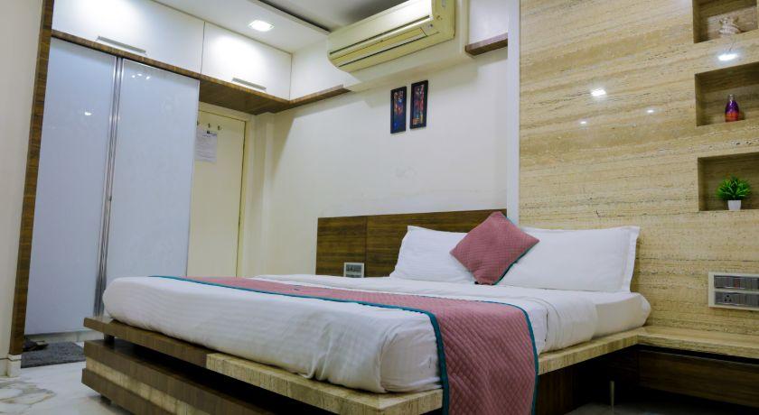 Pinaki Comfort Stay in Mumbai