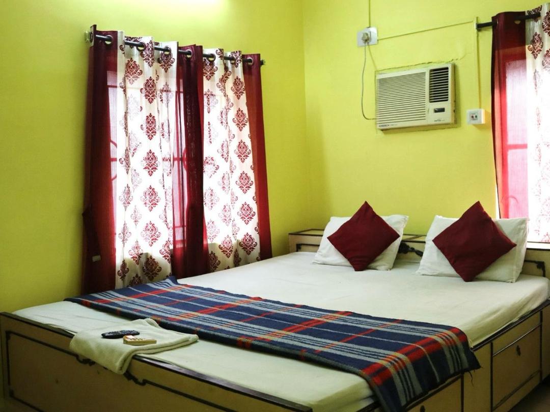 Jadavpur Aatithi in Kolkata