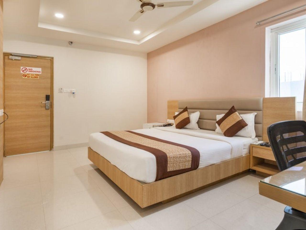 Hotel Veeraj Suites in Hyderabad