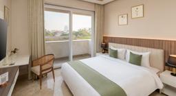 Foxtrail Sector 42 - AM Hotel Kollection in Gurgaon