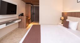 Foxtrail Sector 42 - AM Hotel Kollection in Gurgaon