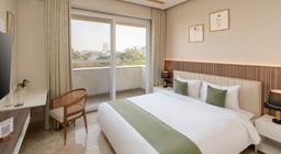 Foxtrail Sector 42 - AM Hotel Kollection in Gurgaon