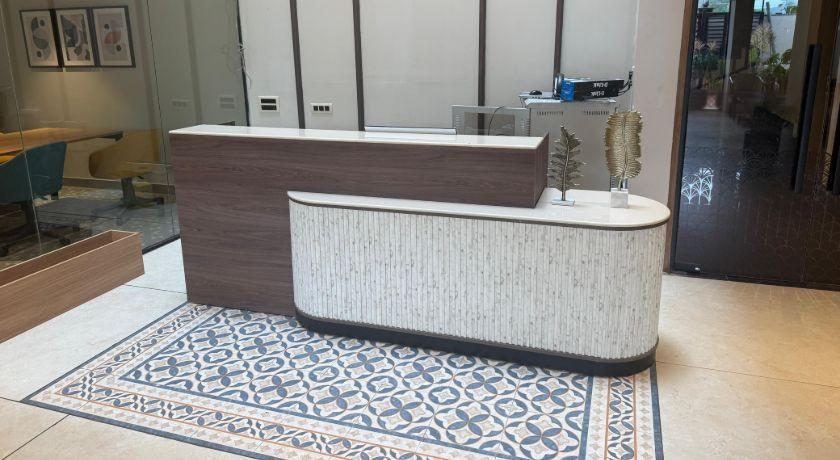 Saltstayz Premier - Sector 50 and Golf Course Ext Road in Gurgaon