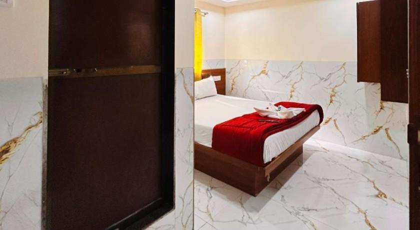 Hotel Samrat Palace in Mumbai